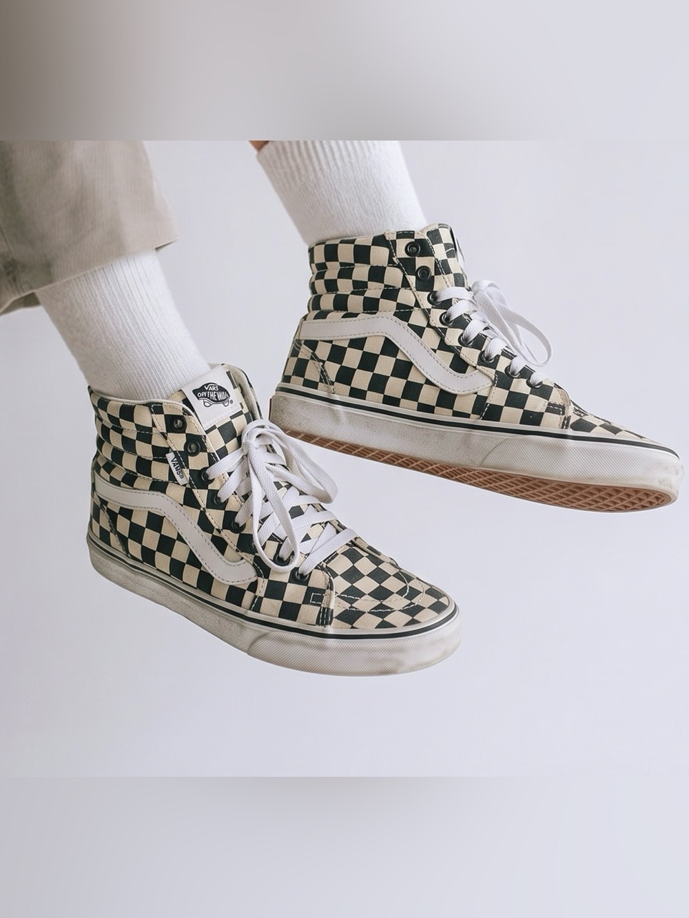 Vans Women’s Sz 8.5 Sk8-Hi Tapered Checkerboard high-top sneakers NEED CLEANING